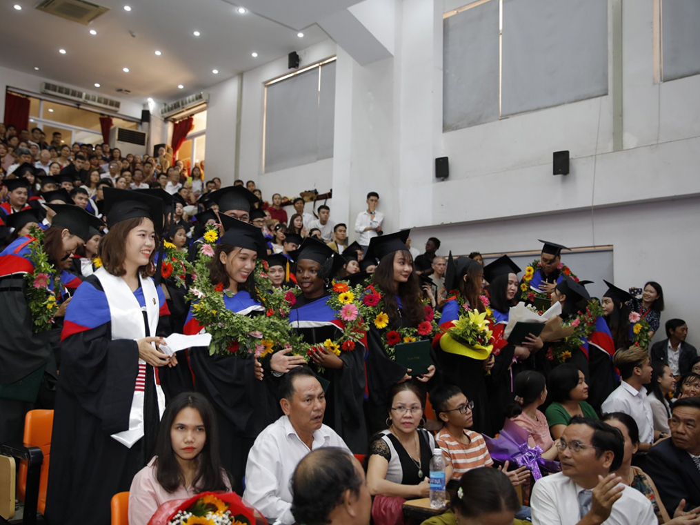 It was a day for smiles during the first-ever Keuka College graduation ceremony at Duy Tan University. 