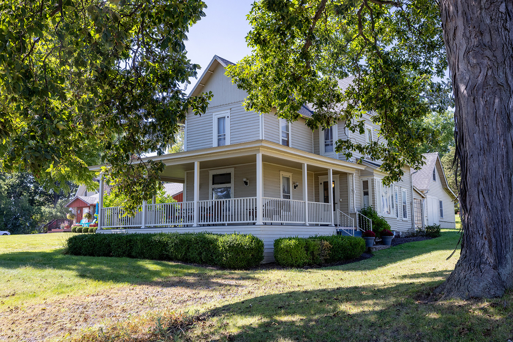 Exterior of the Alumni House